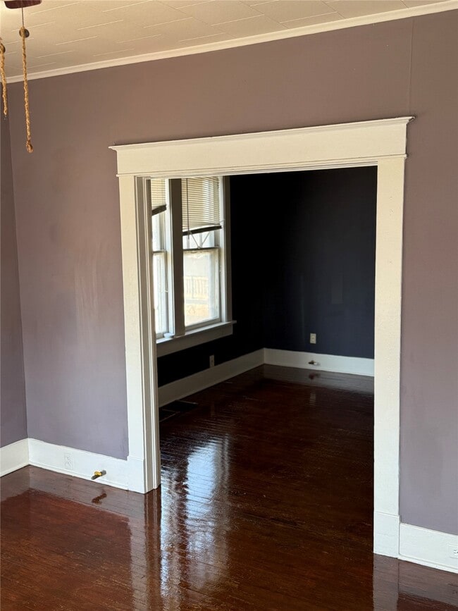 Building Photo - 708 Broadway Avenue J