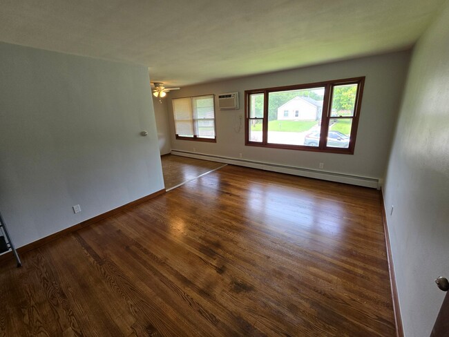 Building Photo - 2311 Reed Ave