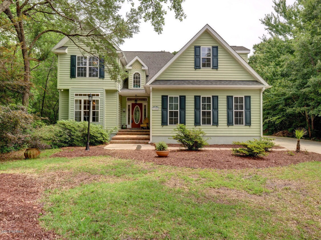 Foto principal - 7105 Sea Bass Dr