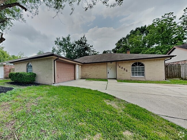 Building Photo - 14235 Cellini Dr