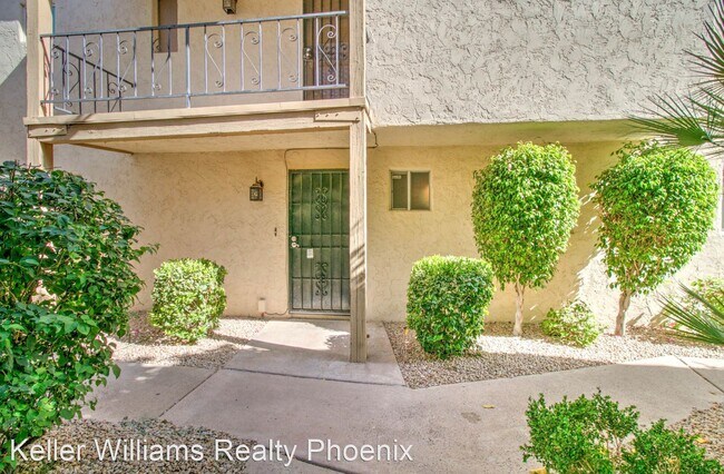 Building Photo - 2 br, 1.5 bath House - 4850 North 73rd Street