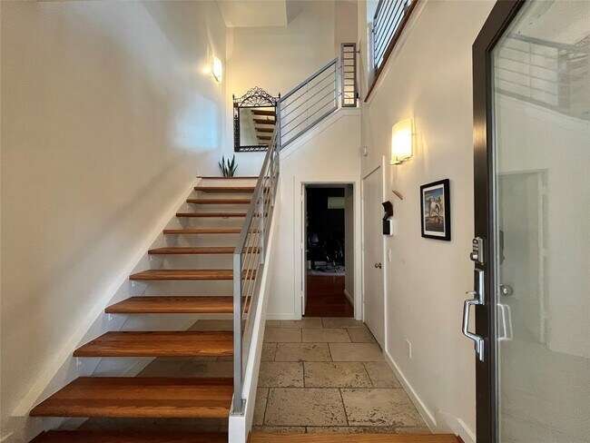 Foto del edificio - 5313 Lillian St