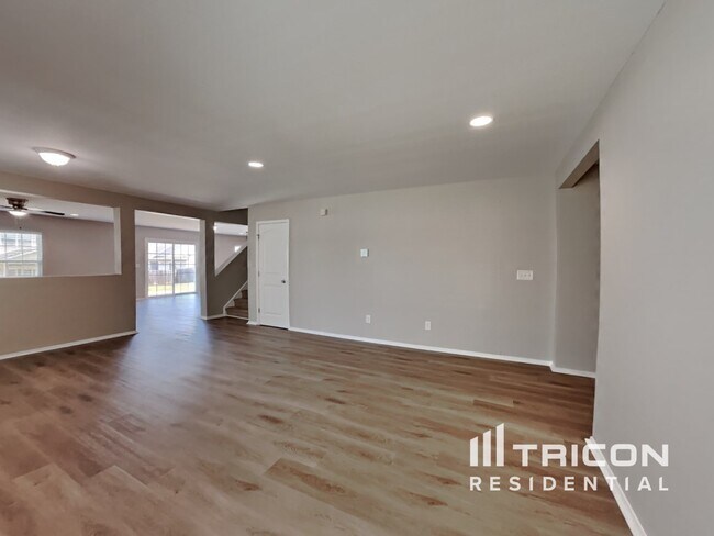 Building Photo - 514 Kerriann Ln