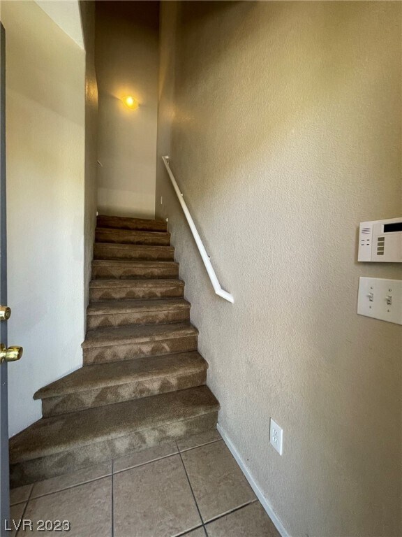 Building Photo - 7115 Bear Paw Creek St