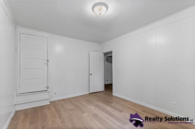 Foto del edificio - 733 E Cherry St