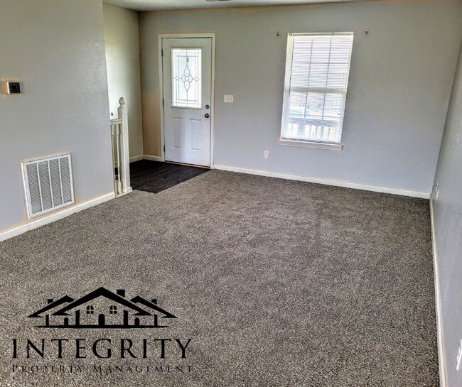 Foto del edificio - 21487 Risky Rd