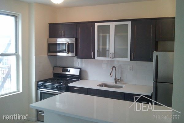 Foto del edificio - 687 Saint Marks Ave