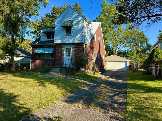 Foto del edificio - 644 W Judson Ave