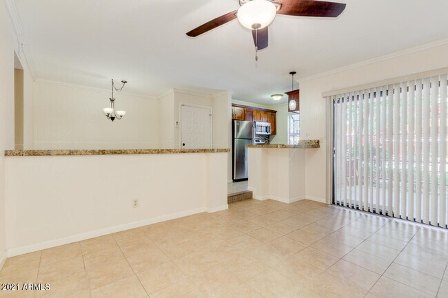 Building Photo - 747 S Ext Rd