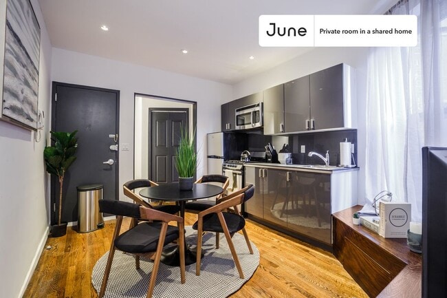 Foto del edificio - Room in Shared 4 bed/2 bath home in Upper East Side