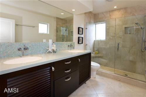 Building Photo - 2 br, 2.5 bath House - 393 Corbett Avenue #B