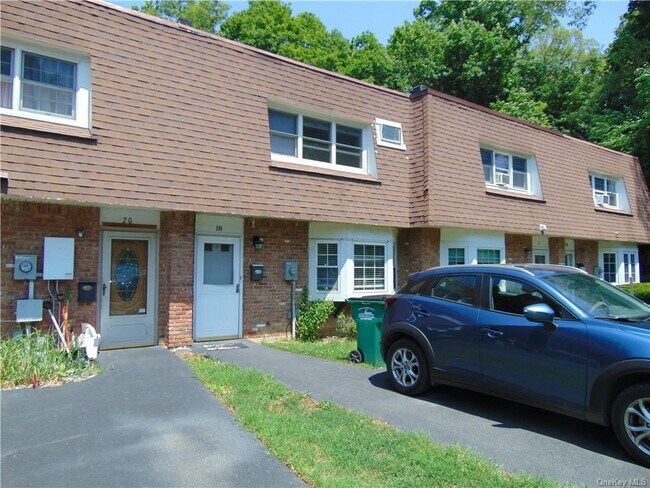 Foto del edificio - 18 Roundtree Ct