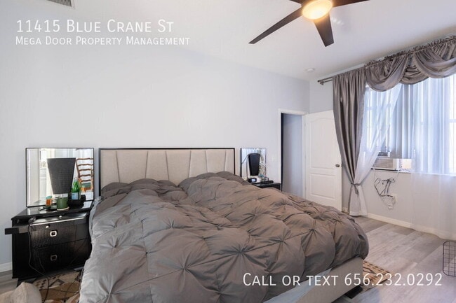 Foto del edificio - 11415 Blue Crane St