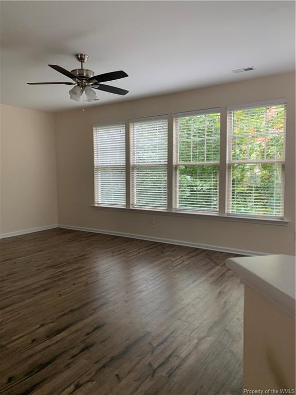 Foto del edificio - 6485 Revere St