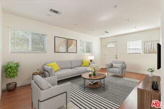 Building Photo - 1206 Beachwood Dr