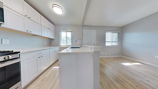 Building Photo - 2318 San Juan Ave