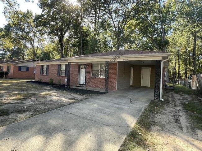 Foto del edificio - 8500 Shelley Dr