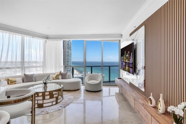 Building Photo - 3101 S Ocean Dr