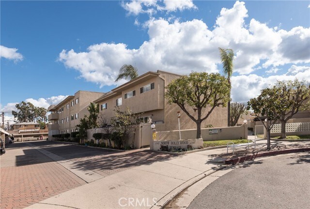 Foto principal - 6342 Morse Ave