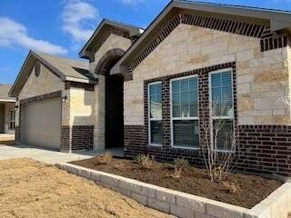 Building Photo - 819 Hawks Shadow Dr