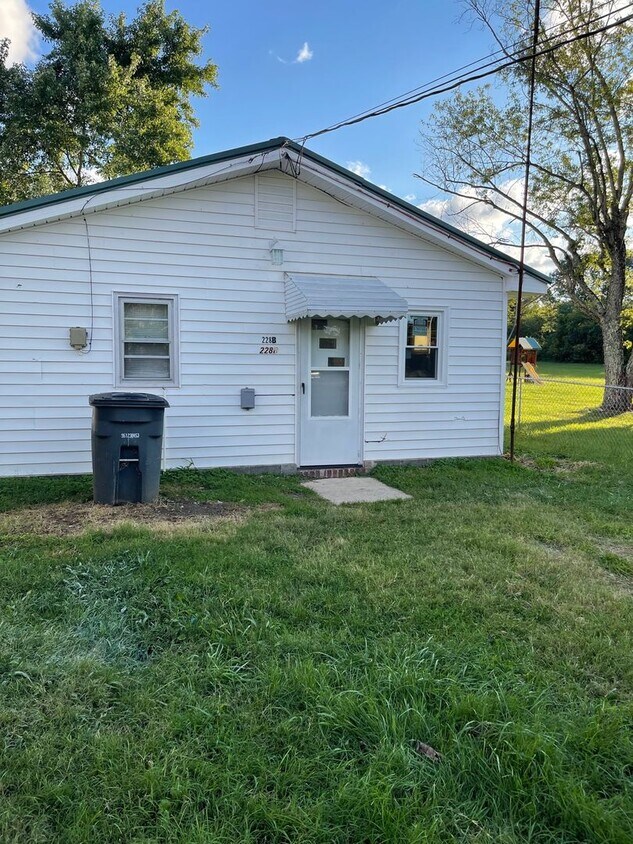 1 Bedroom/1 Bath Cottage Kingsport, TN - 1 Bedroom/1 Bath Cottage  Kingsport, TN