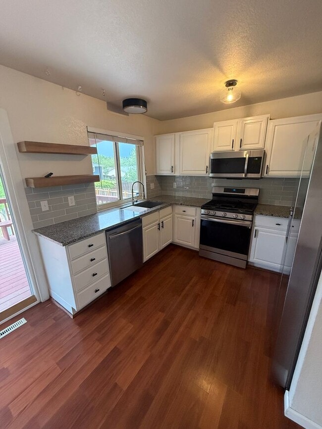 Foto del edificio - 6637 Ingalls Ct