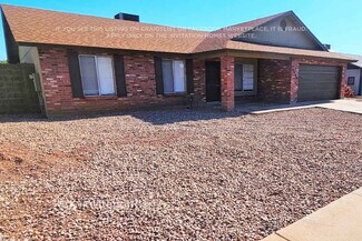 Building Photo - 2541 E Carol Ave
