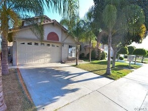 Building Photo - 1943 W Padilla Dr