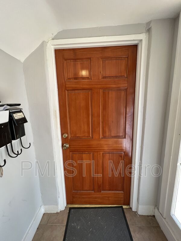Foto del edificio - 6918 Moellenhoff St