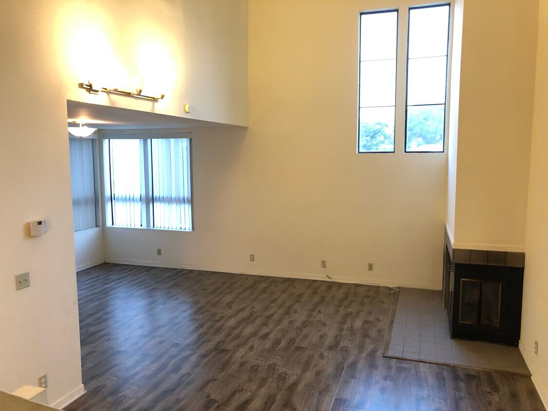 Foto principal - 1600 S Bentley Ave