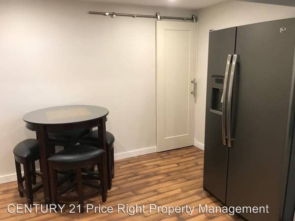 Foto del edificio - 2 br, 1 bath Apartment - 3440 Skyline Drive