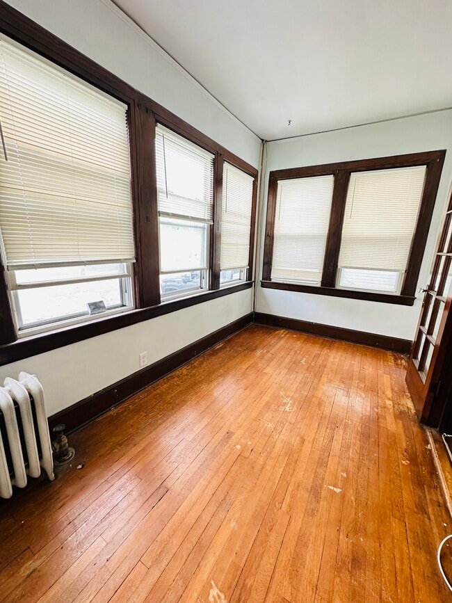 Den - 49 Monticello Ave