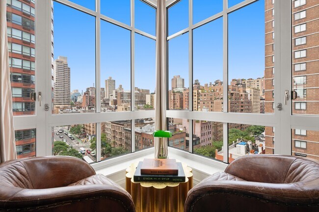 Foto del edificio - 200 E 95th St