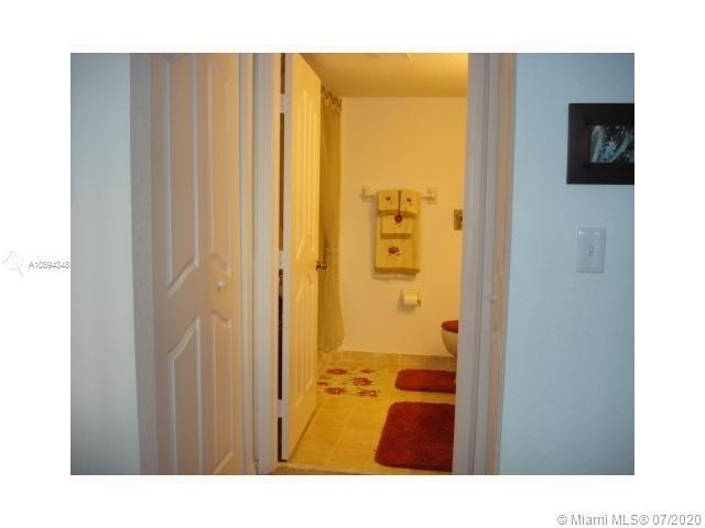 Foto del edificio - 11061 NW 88 Terrace