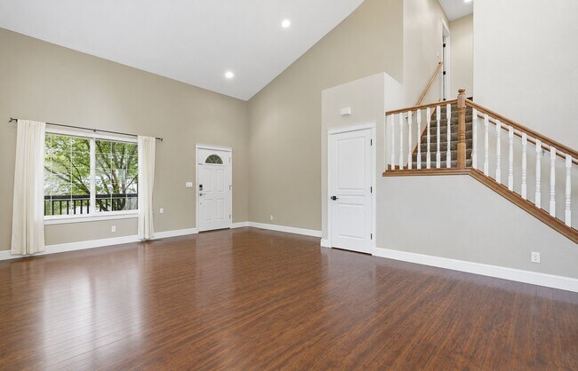Building Photo - 17318 SW Galewood Dr