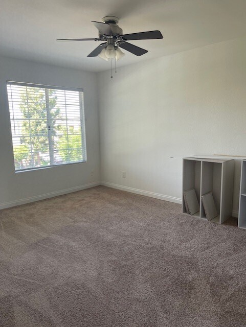 Building Photo - 5545 Canoga Ave