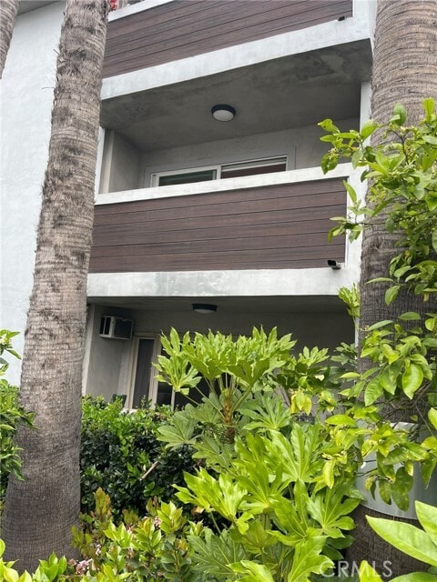 Building Photo - 1124 N La Cienega Blvd