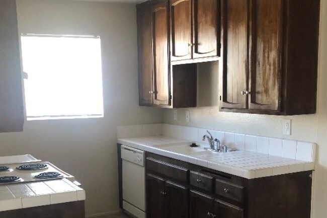 Kitchen - 2330 Grove Ave