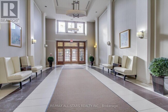 Photo du bâtiment - 4600-4600 Steeles Ave E