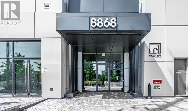 Photo du bâtiment - 8868 Yonge St