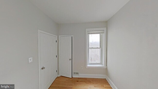 Foto del edificio - 2255 N Cleveland St