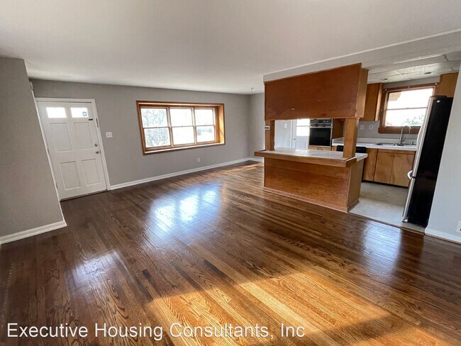 Foto del edificio - 3 br, 2 bath House - 10301 Julep Ave