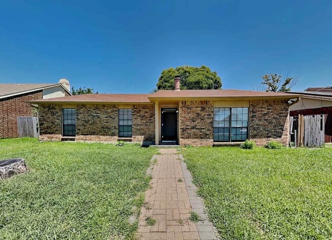 Foto del edificio - 1477 Coffeyville Trail