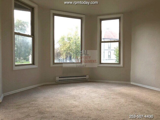 Building Photo - Rodriguez - 709 (OWNER SELLING)(Cascade Group)