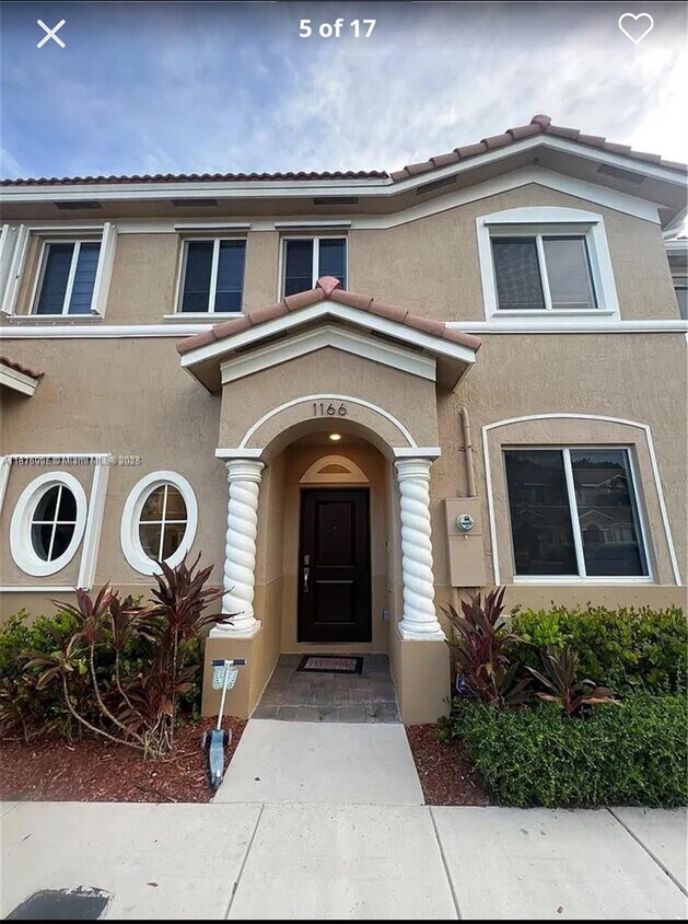Foto principal - 1166 SE 23rd Ave