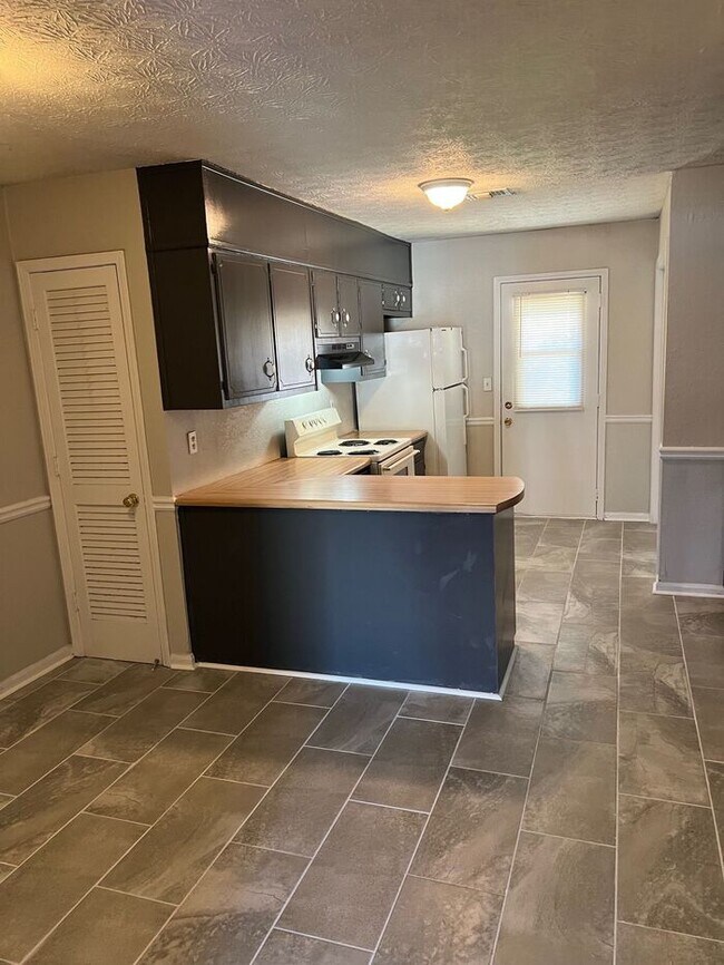 546 Whitehall Ln, Lawrenceville, GA 30046 Townhome Rentals in