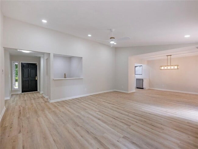 Building Photo - 2645 Trotters Walk Trail