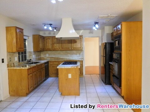 Building Photo - 150 Rushwing Pl