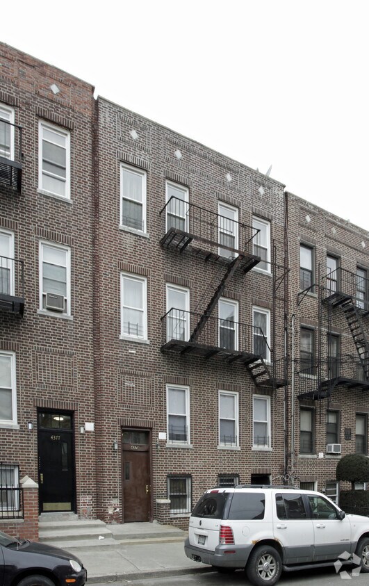 Building Photo - 4379 Matilda