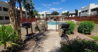 Building Photo - 3301 E Earll Dr